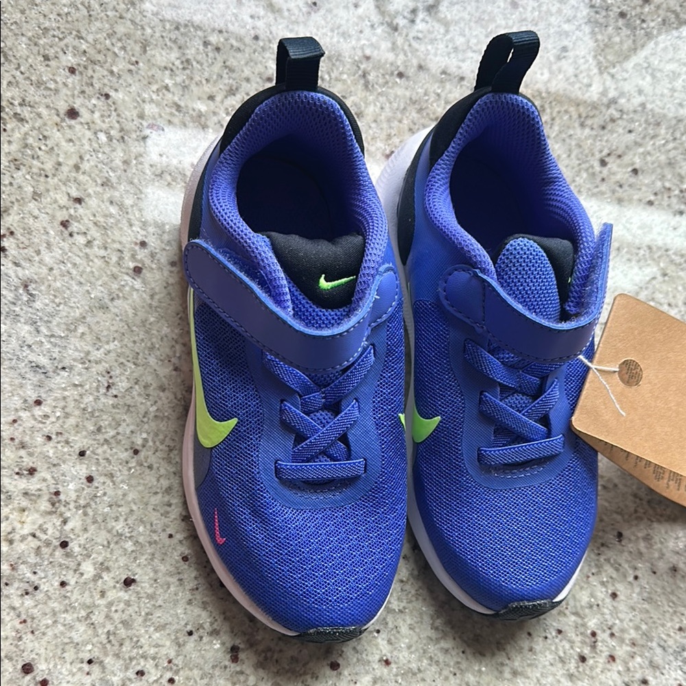 Nike Kids Blue and Green Sneakers